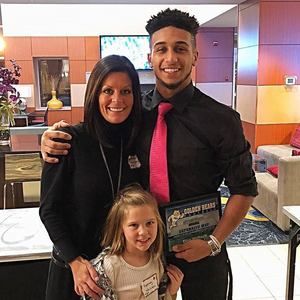 Meet your Posher, Dion